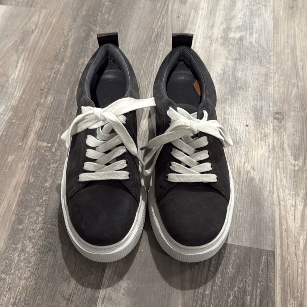 J/Slides Gray Suede Upper Lace Low Top Women’s Sneakers